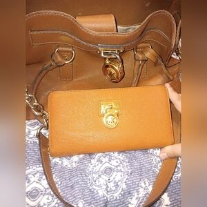 Michael kors purse and wallet